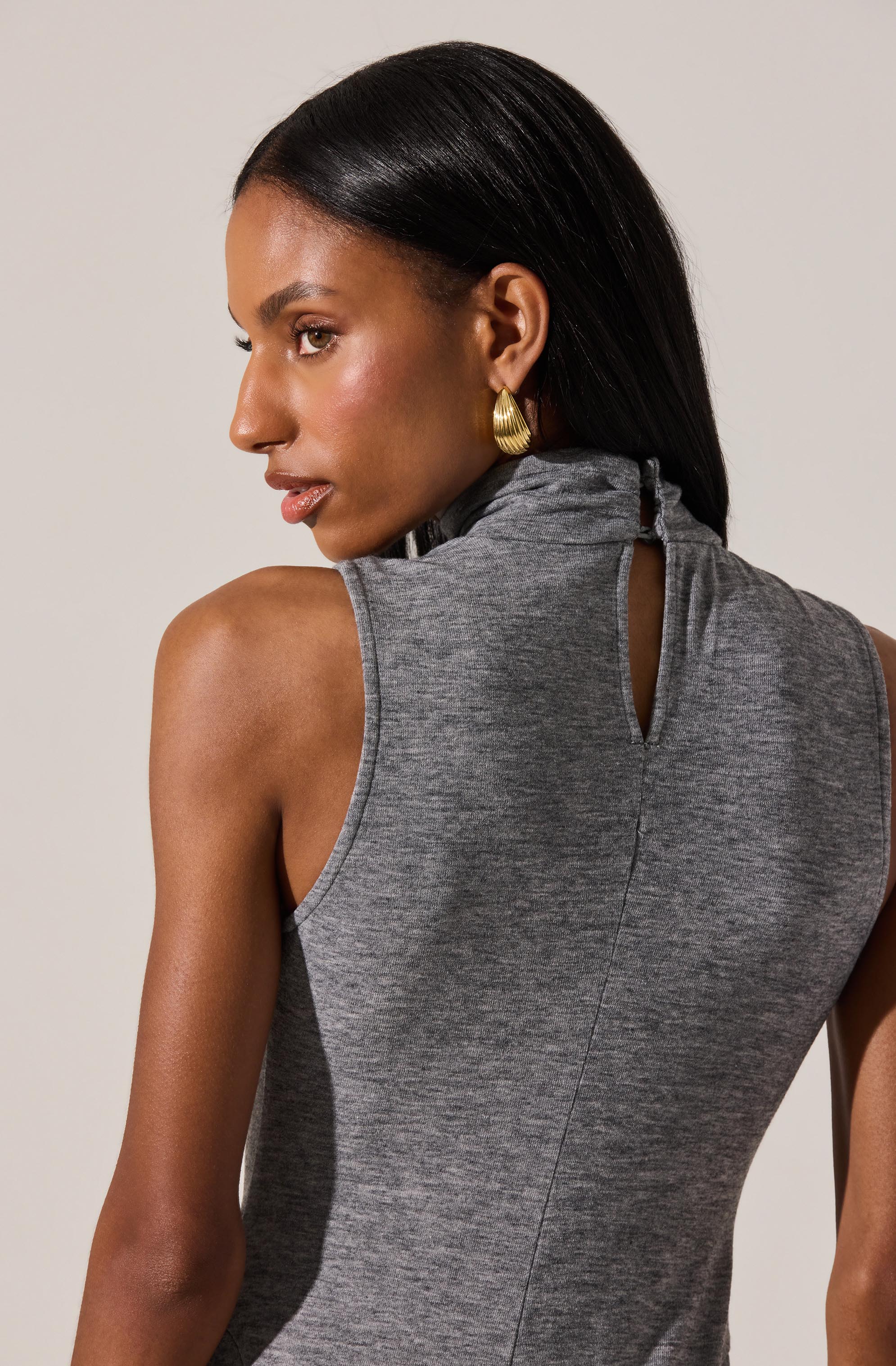 Haylie Sleeveless Turtleneck Sweater Dress