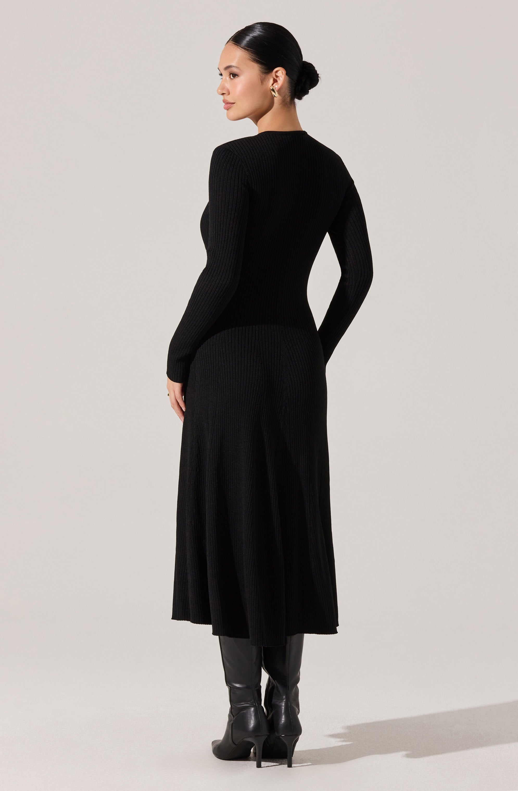 Fallyn Ribbed Sweater Midi Dress