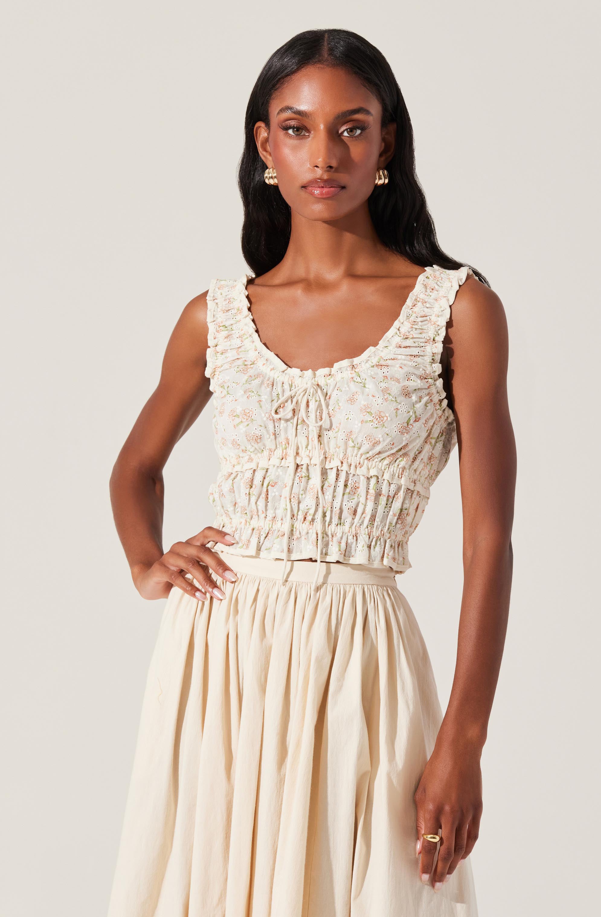 Kissel Floral Eyelet Cropped Top
