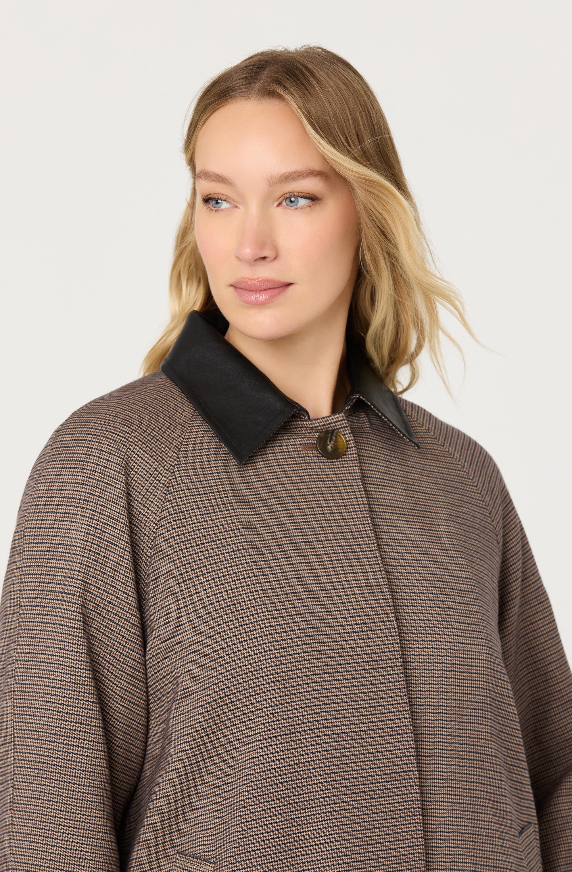 Raiden Contrast Plaid Trench Coat