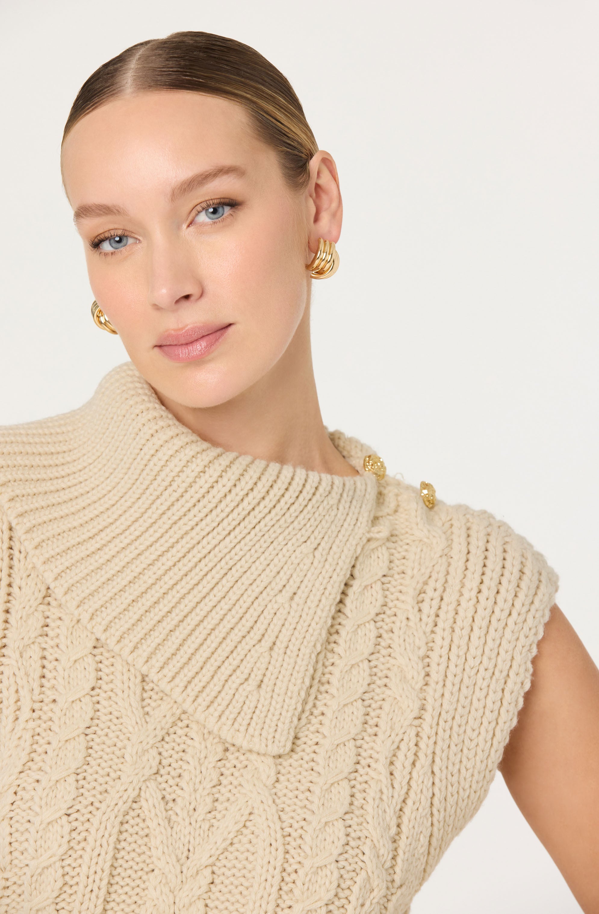 Kirstin Sleeveless Cable Knit Sweater