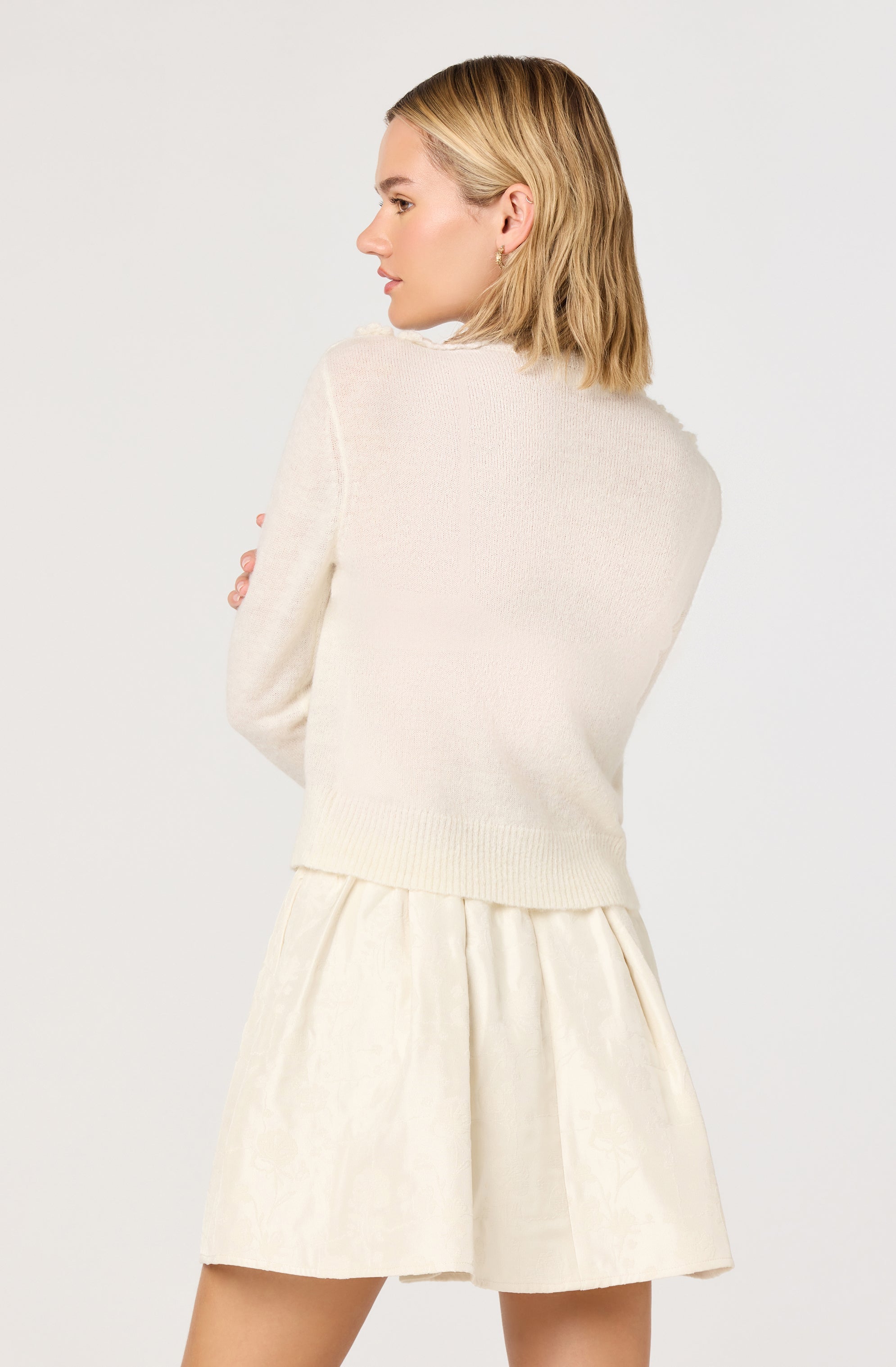 Meadow Floral Appliqué Collar Cardigan