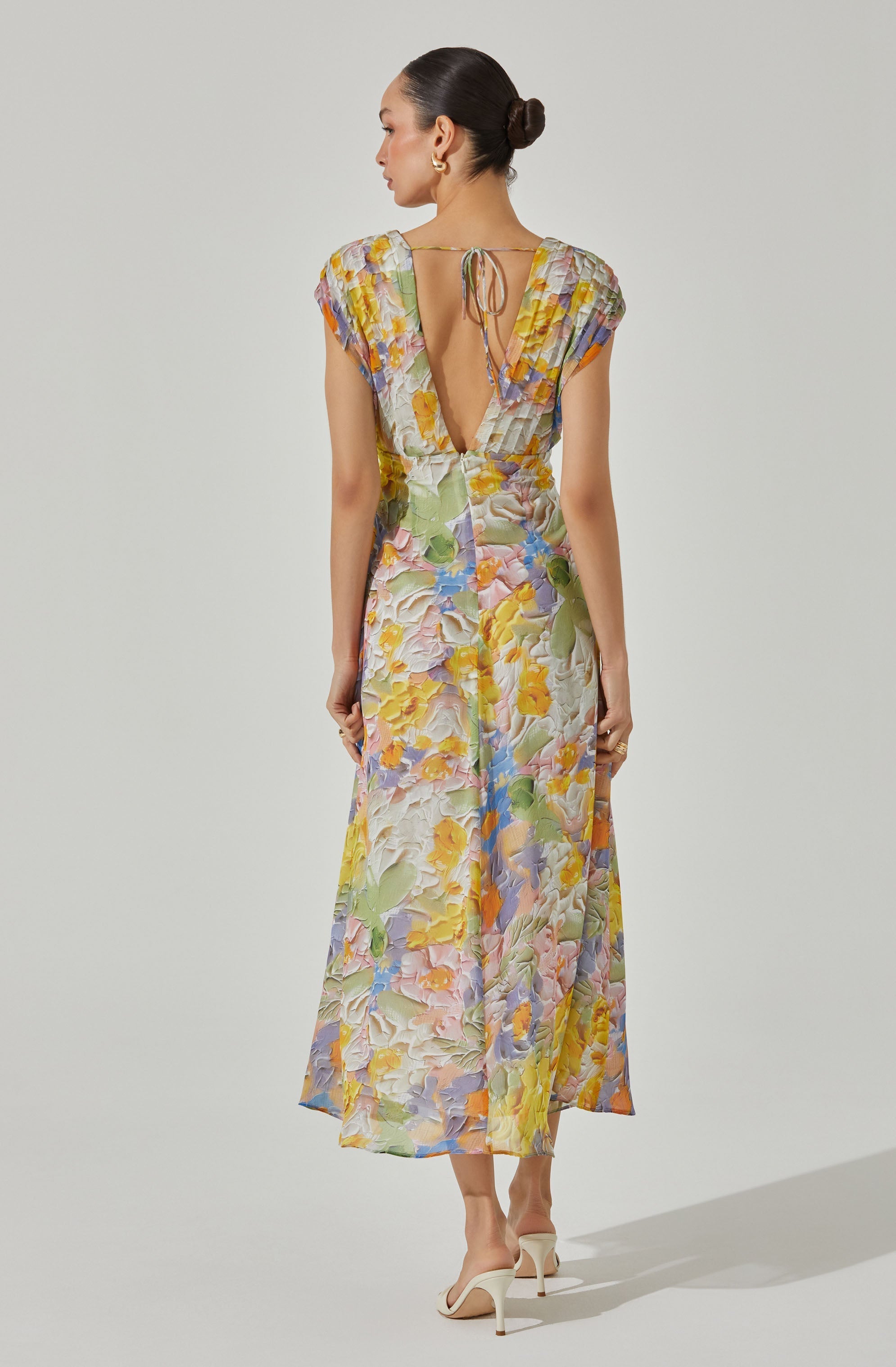V-Neck Pleated Floral Midi Dress