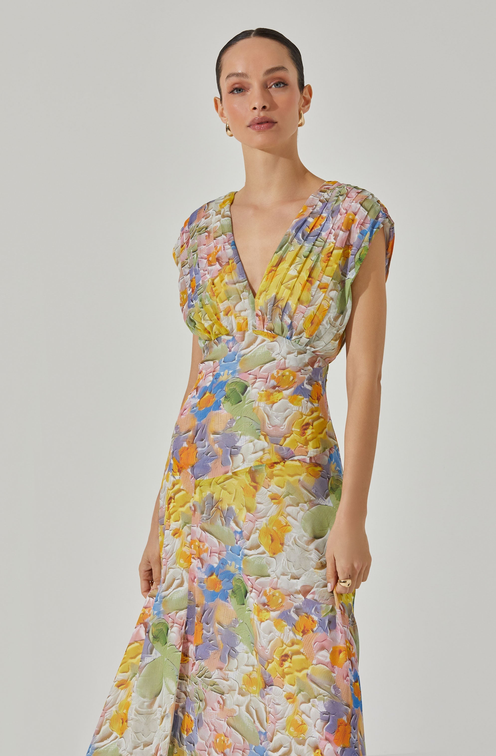 V-Neck Pleated Floral Midi Dress