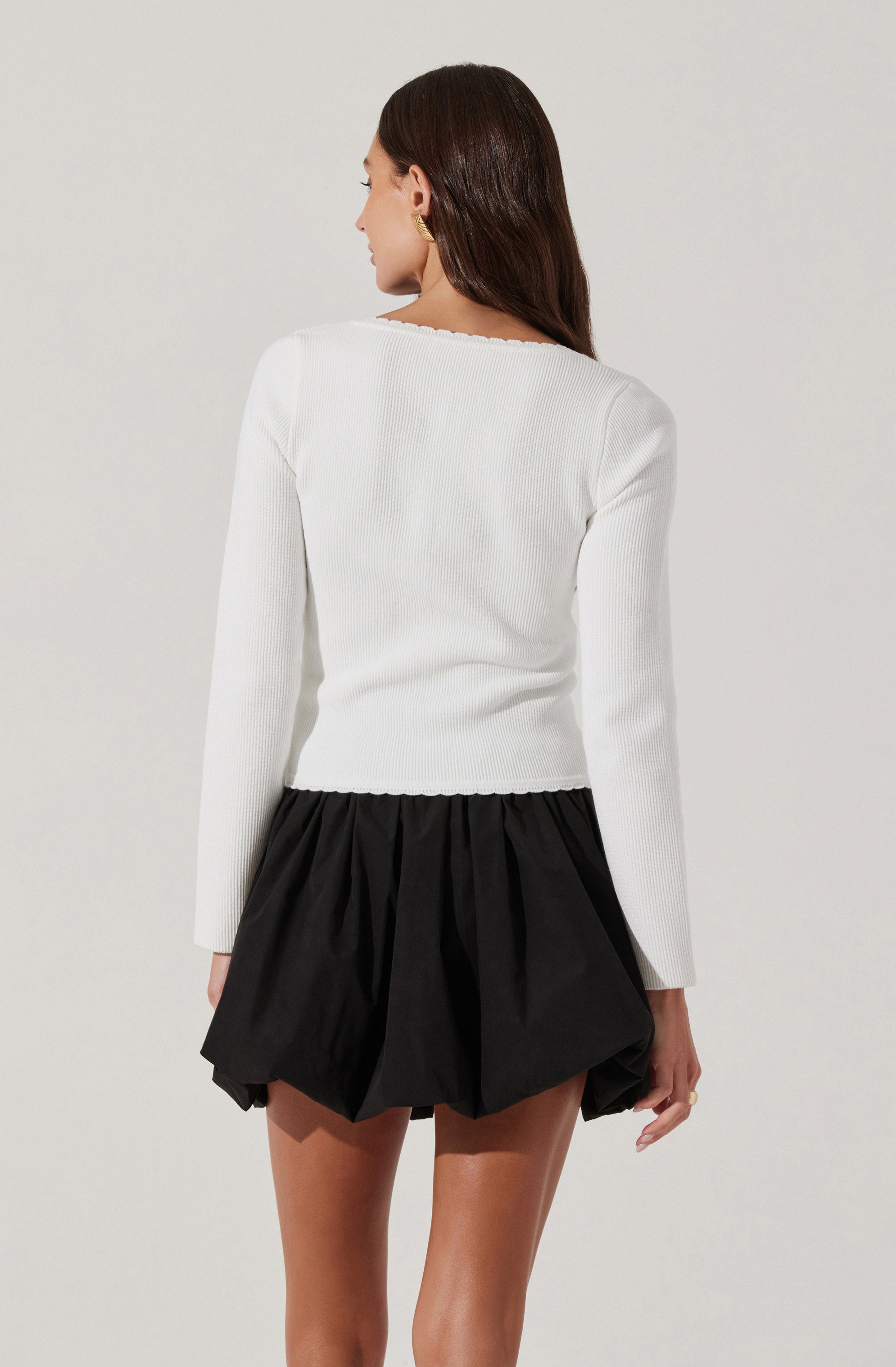 Scallop Trim Ribbed Knit Top